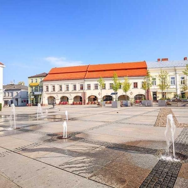 Hotelowe Pokoje Paris -Rynek Centrum- City One Kielce Exterior foto
